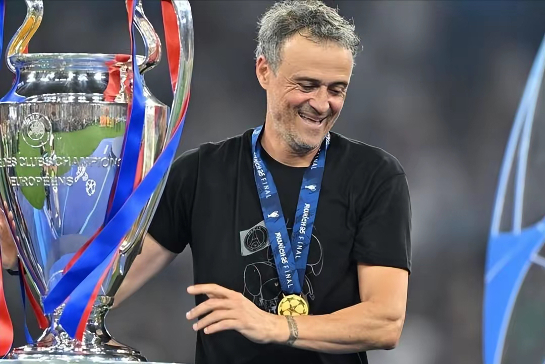 9体育-赛地聚焦：欧冠今晚热度飙升，阿贾克斯扳平良机，信心回归，赛季目标并未改变的简单介绍-9体育